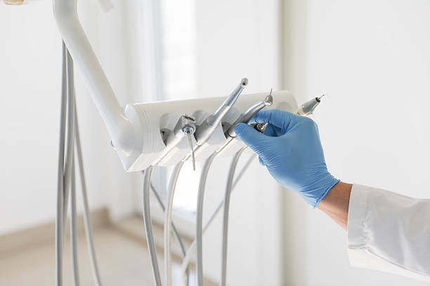 24/7 Emergency Dental Implants experts in Groves, TX
